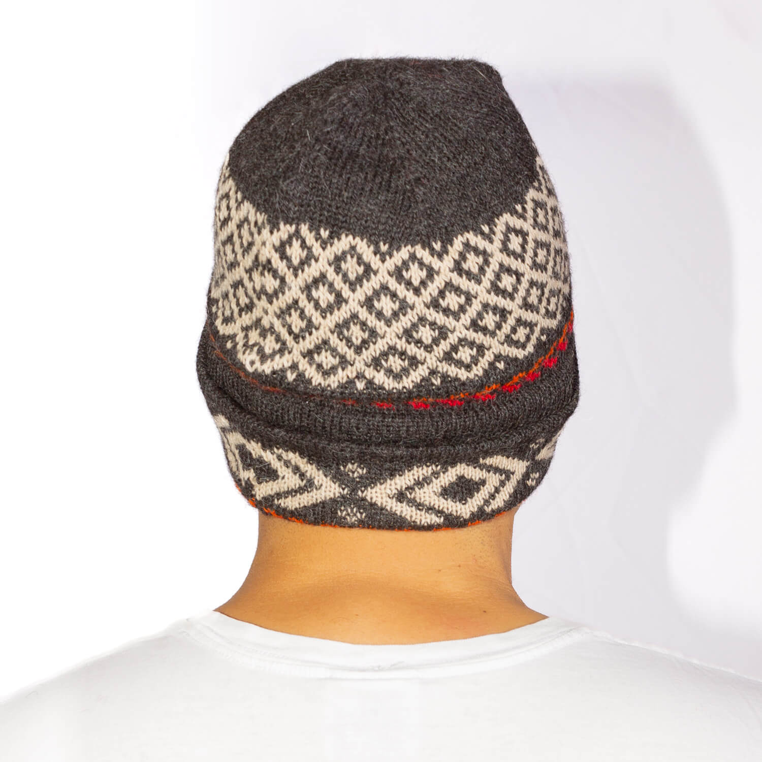 1-2-Gorro-potosi-hat_alpaca_wool_clothing_LAM_bolivia