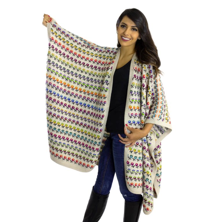 Alpaca Ruana Quinoa Flower - LAM Bolivia