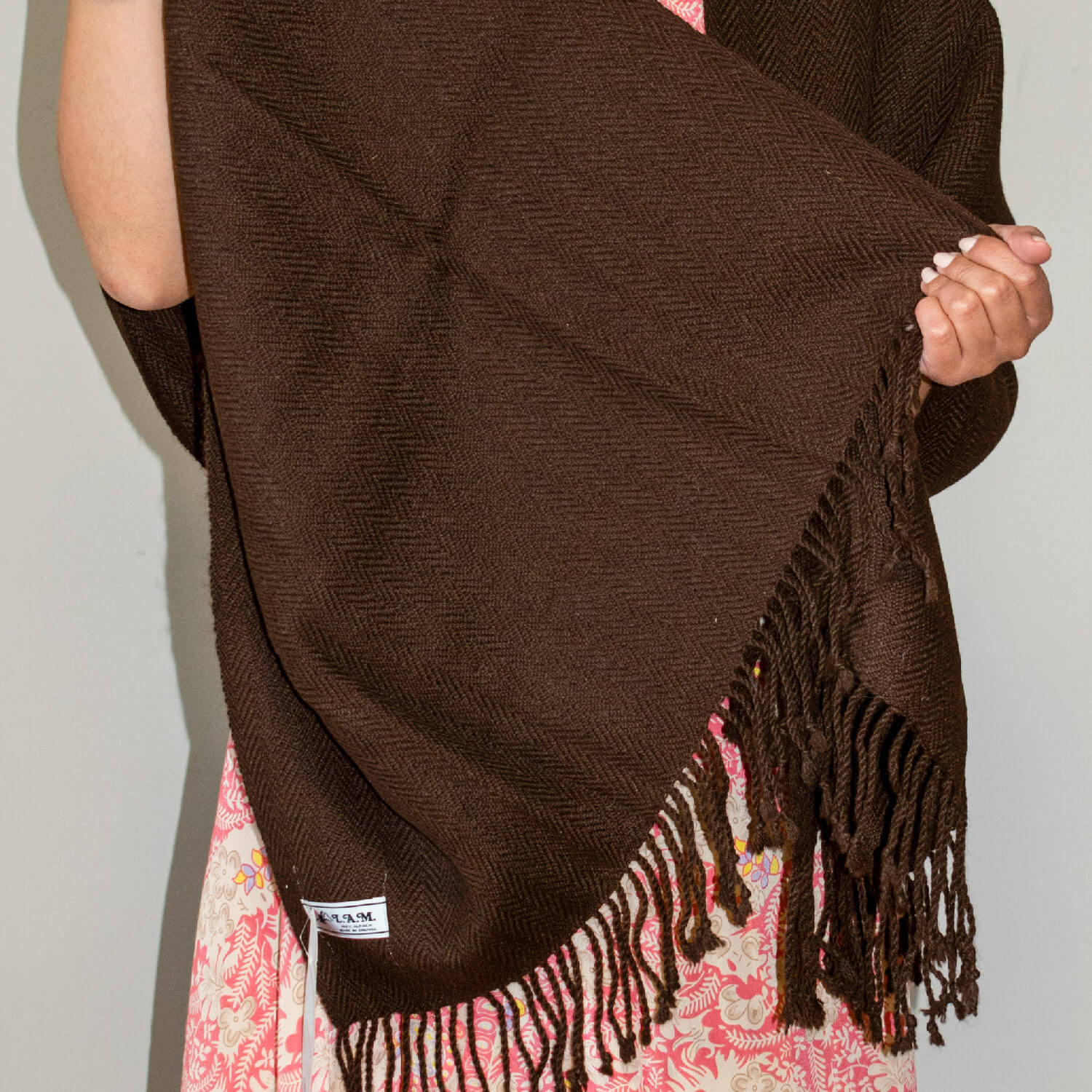 Alpaca Shawl-Clasica-Telar-Brown-03