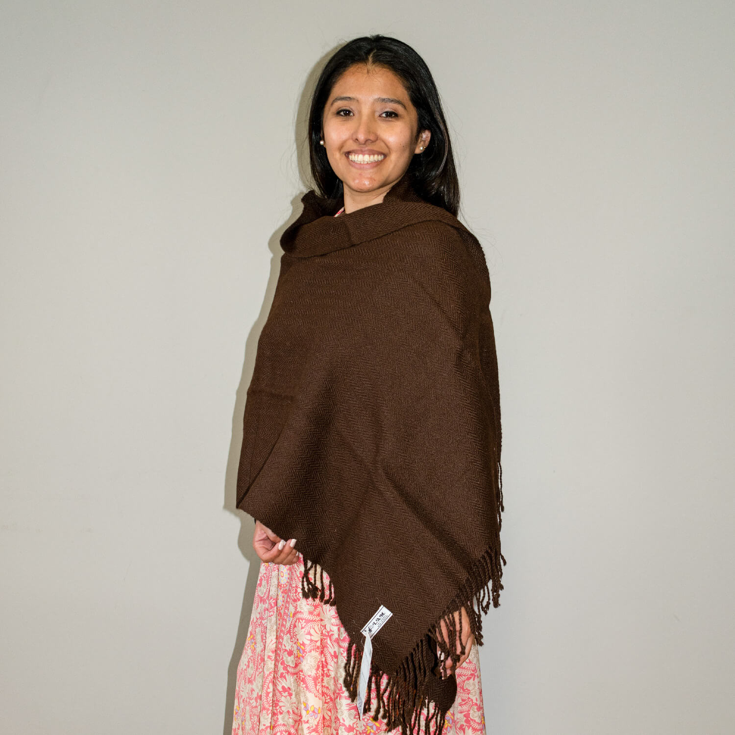 Alpaca Shawl-Clasica-Telar-Brown-04